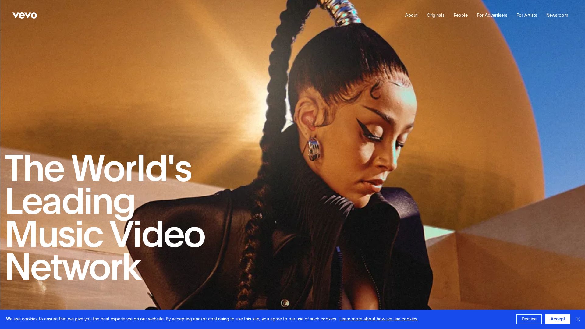 Stato del sito web vevo.ly è   ONLINE
